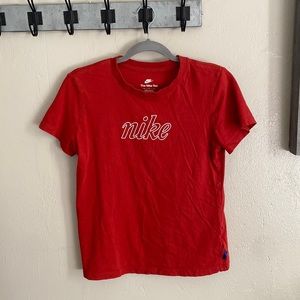 Women’s Nike red tee